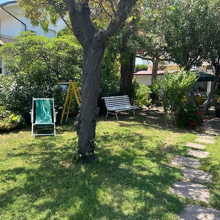 B&B I Versi Del Mare Roseto Degli Abruzzi Exteriör bild